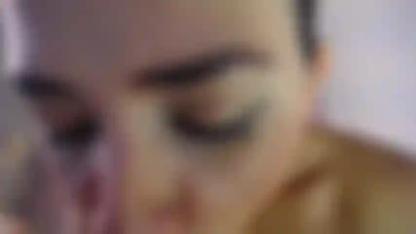 Seu pau entra e goza como eu amo aquele pau rico.