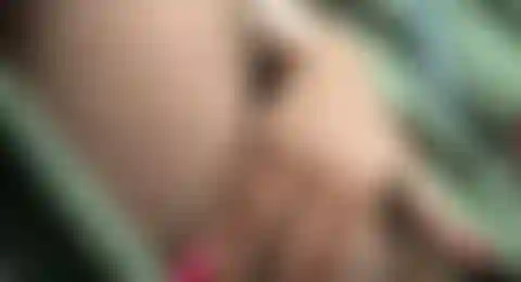 Venha me ver brincar com minha bucetinha no meu carro.