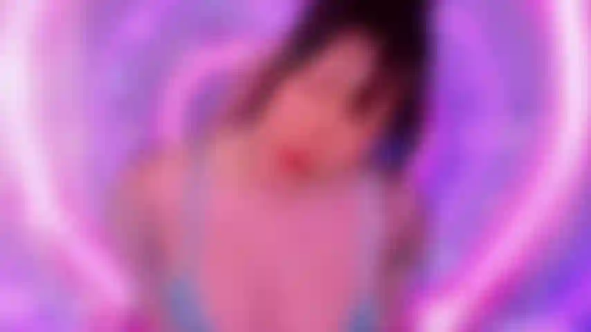 Tonta por peitos oleados.