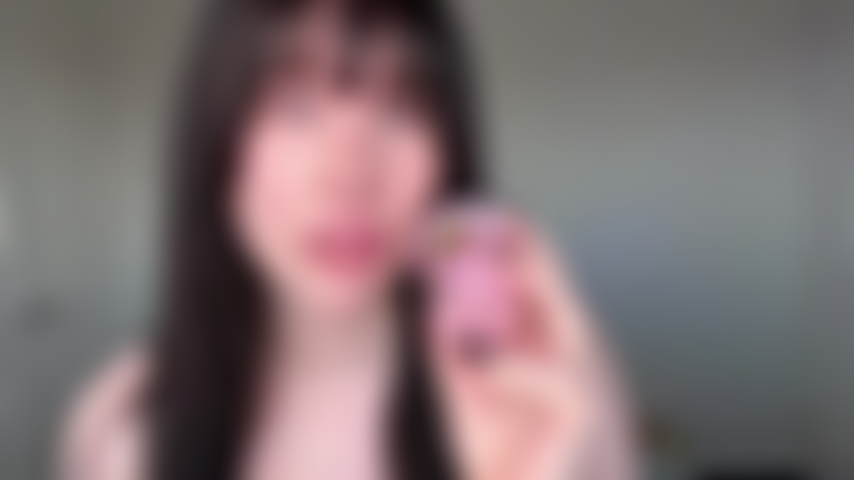 Comprometida e enjaulada