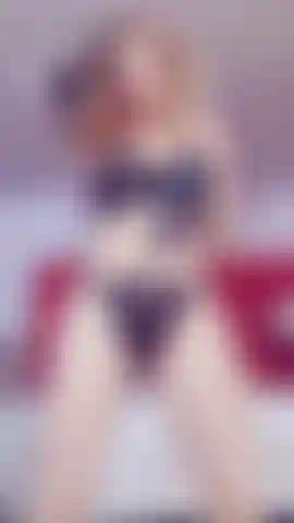 Slap, dance and strock your cock