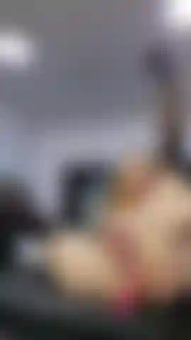 Eu me masturbo com meu lush inserido na minha vagina enquanto meu cu vibra e depois coloco um dildo na minha vagina.