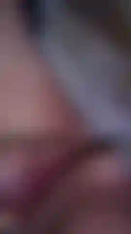 Wet pussy.. fingers