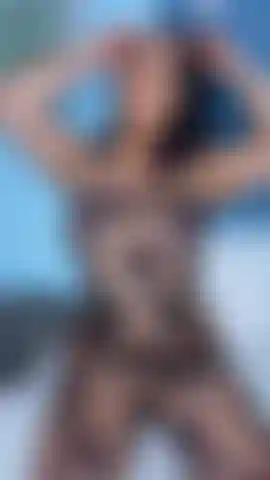 Macacão de malha sem virilha.