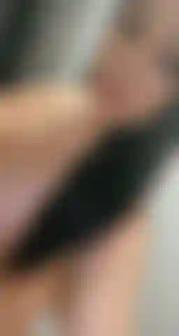 Uma selfie rápida antes de entrar no chuveiro.