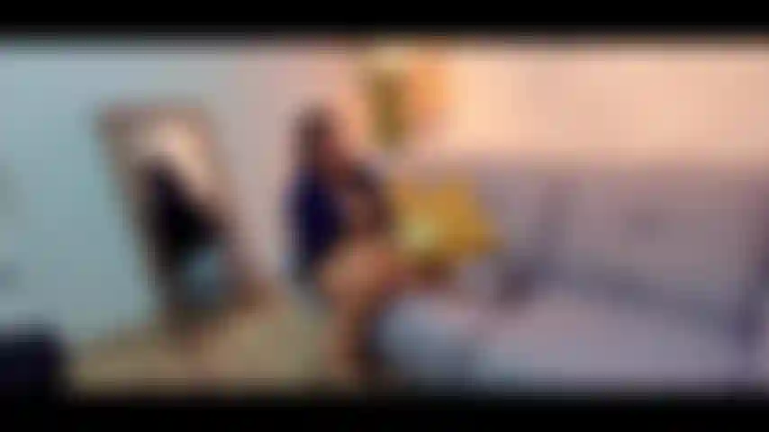 Faço boquete e gozo no meu escritório.