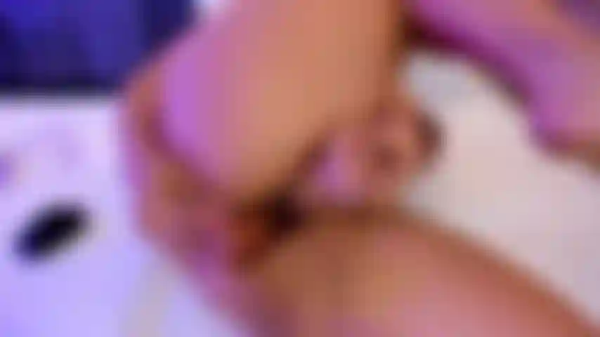 I love double penetration, it would be my fantasy to have two men fuck me at the same time!