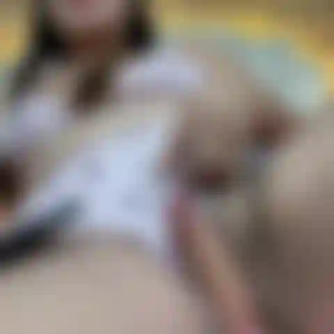 Deixe seu pau brincar com minha buceta.