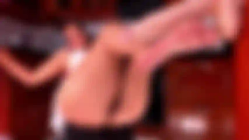 Fetiche por pés, pés com óleo.