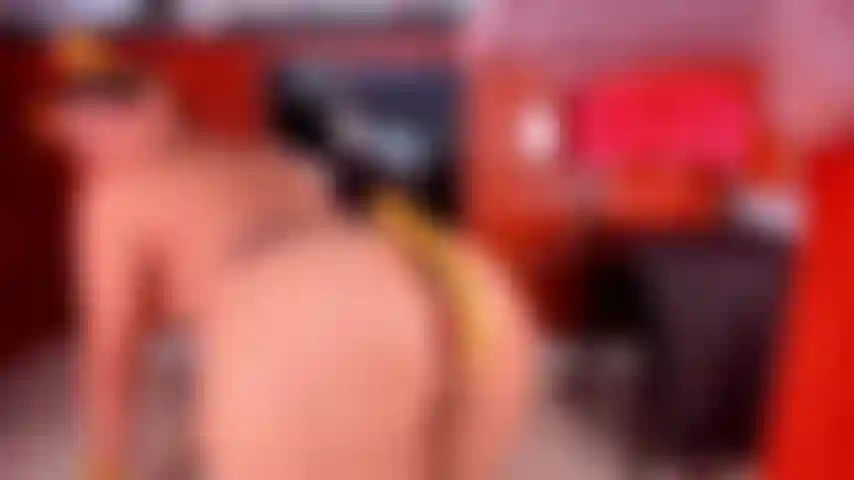 Brincando de doggystyle.