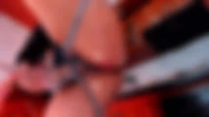 Muita porra e minha calça rasga.