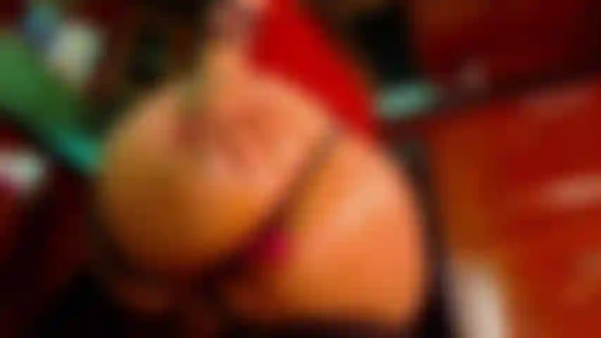 Minha bunda apertada é para você.