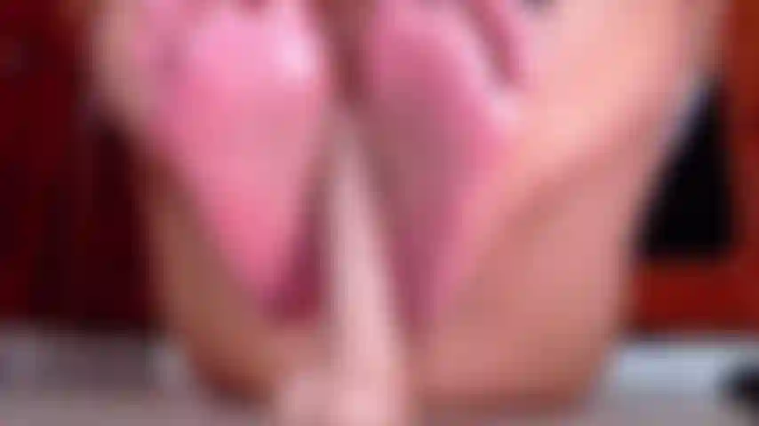 Massageio os pés com óleo!