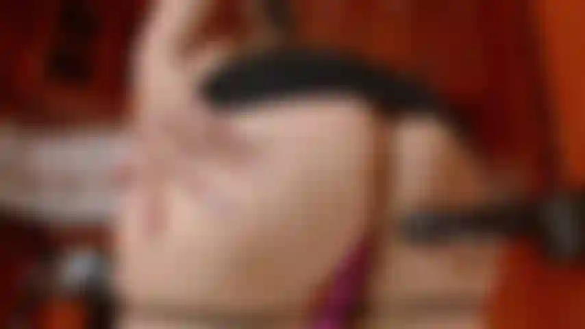 Me divertindo com seu pau no meu cuzinho!