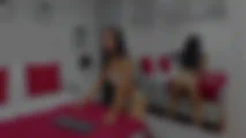 Espancando minha bunda.