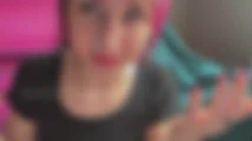 Me ajudem, estou presa.