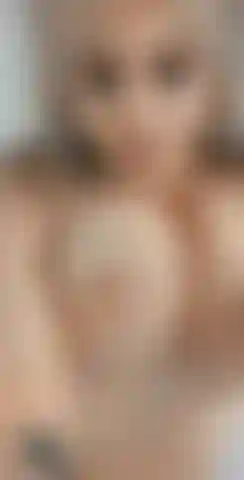 Meus seios sensuais.