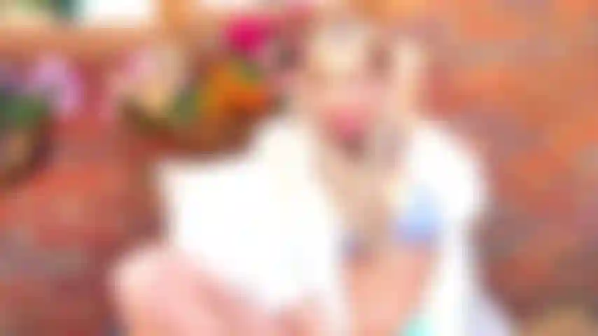 Gozando forte lá fora no meu pátio.