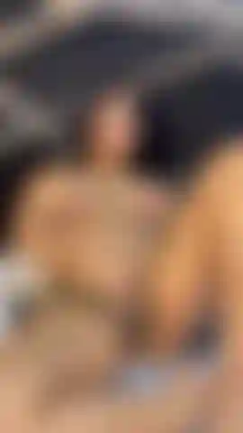 Enfie o dedo na minha bucetinha!