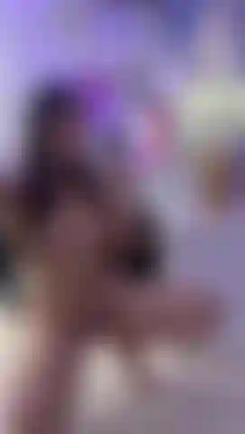 O cardápio do dia sou eu, venha me comer.