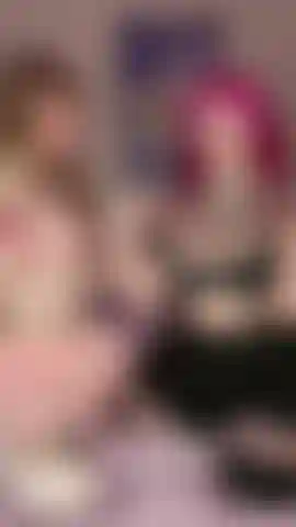 Watch Lilith Starfall and Leia Megan Strip and kiss