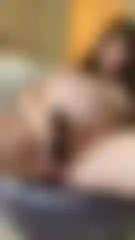 Watch me reach around my twin belly with my vibrator for you while on my yoga ball.