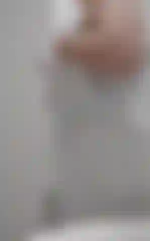 Imagine you're watching me when I get out of the shower. Rubbing lotion all over my body and cute boobies.
Not really a racy video, more intimate and behind the scenes. Fully nude for 3 mins tho so don't say I don't spoil you x