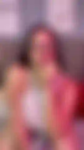 Sexy, gostosa, latina.