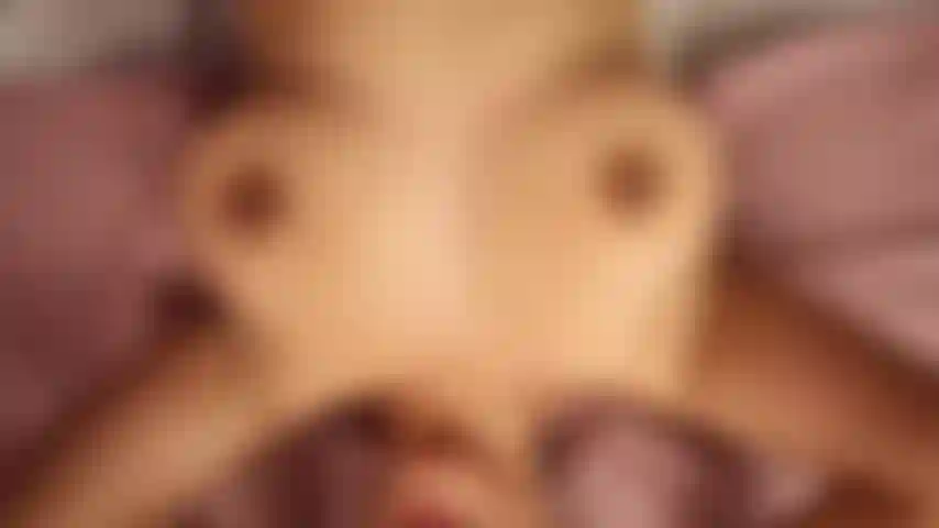 Tit salta enquanto você me fode.