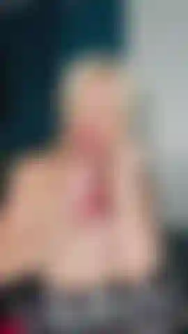 A maneira como vou chupar o seu pau e fazer você gozar muito com um pouco de garganta profunda.