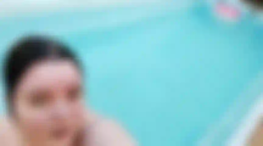 Eu nado nua.