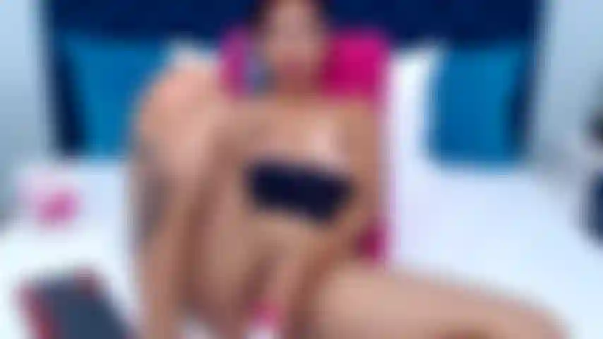 Masturbação com brinquedo.