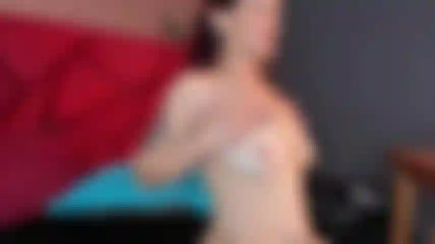 Foda minha bucetinha apertada de coroa.