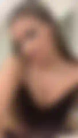 Hot striptease com liz.