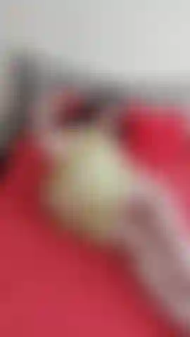 É tudo sobre minha incrível bunda nua em meia arrastão :)).