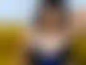 Adoro usar uma lingerie sexy, meia-calça, te provocar e ver nos seus olhos o quanto você me deseja. Entre na minha sala e vamos tornar tudo isso realidade. Beijos.