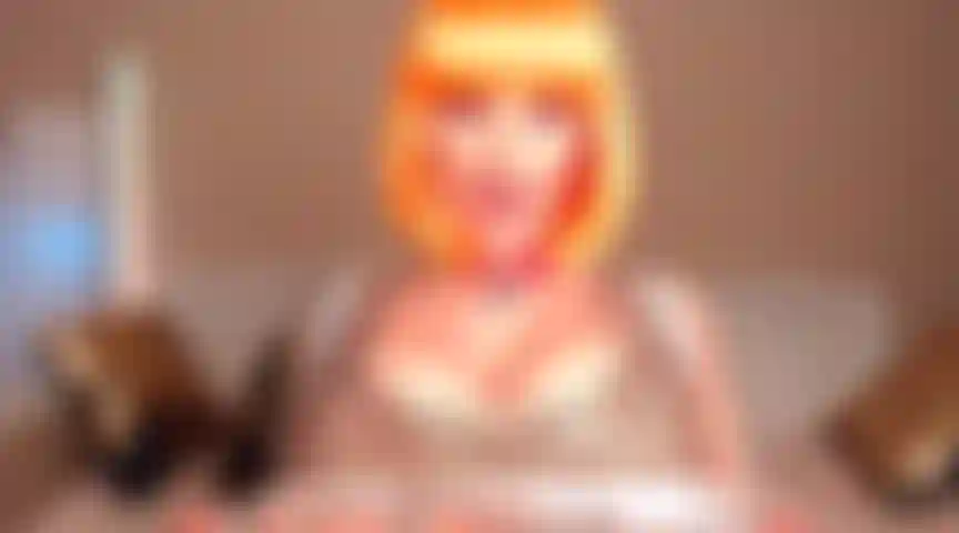 88. Destruidora de lares, jogo de trapaça, dona de casa inútil, bj do seu vizinho na frente de sua esposa, degradando-a.