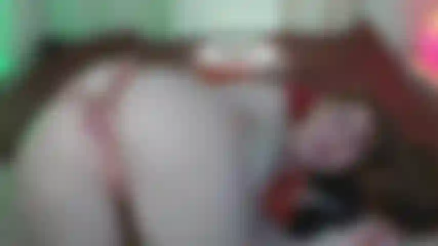 4 K dedilhado no bumbum, orgasmo.