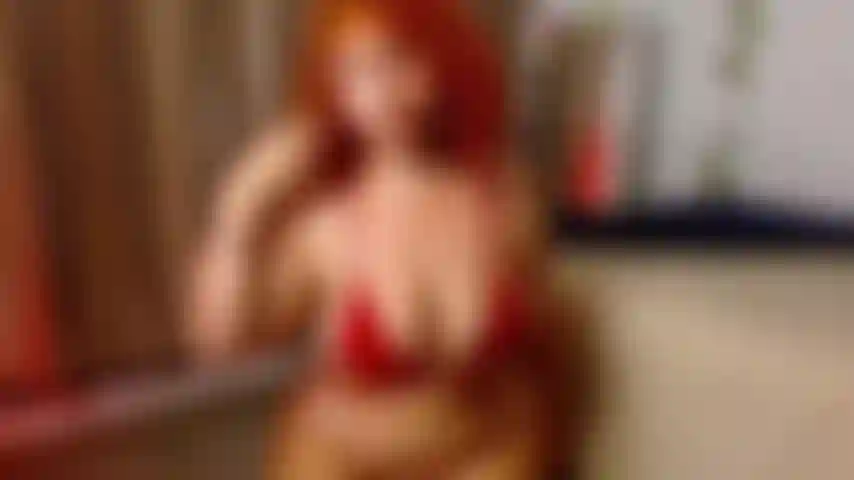 Your Welcome to my room! I wait you