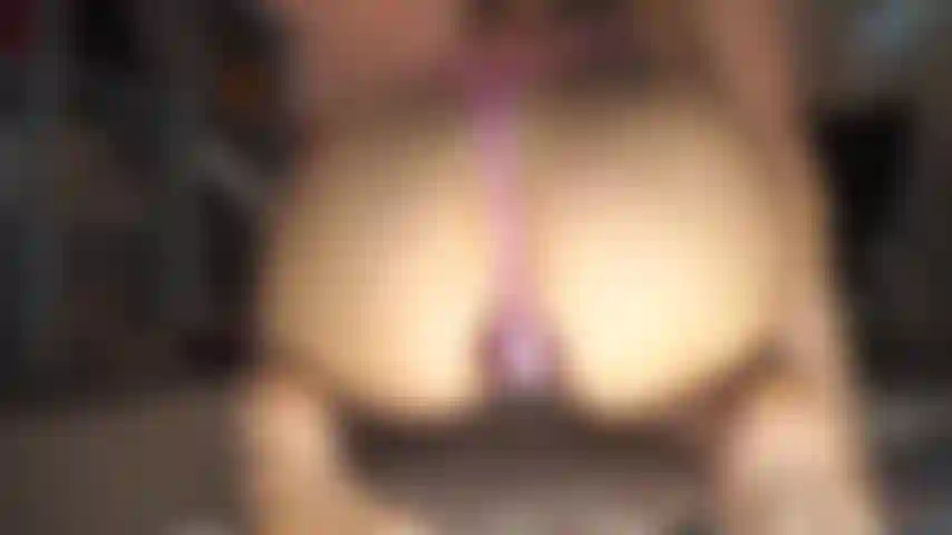 Uma menina e todos os seus brinquedos anais...