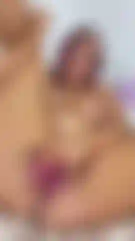 Cumming sobre meu vibrador e vibrador.