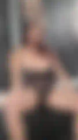 Fuck pussy with DOMI, very hot