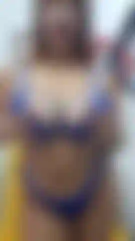 Sua prostituta sexy está pronta para você.