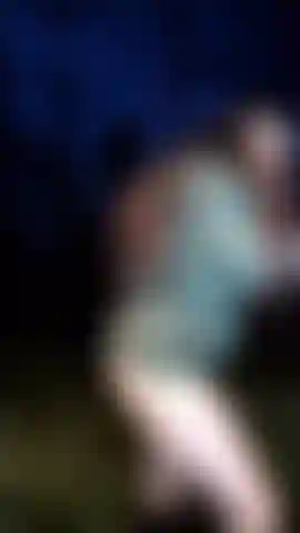 Lingerie na floresta.