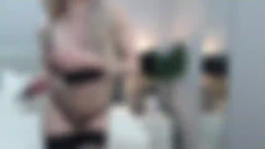 Peitos italianos de conversa suja e leite.