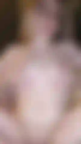 Tenho leite, mostrando meus peitos mikly.