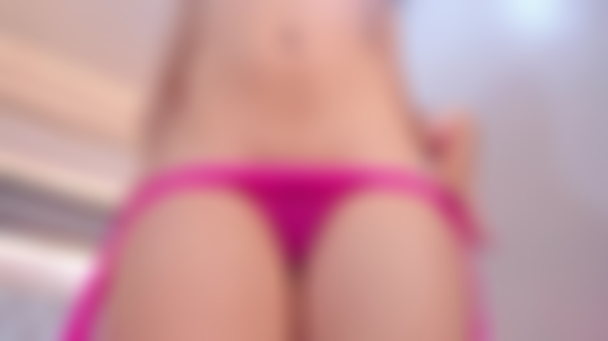 A lingerie escorrega enquanto minha buceta assume o papel principal.