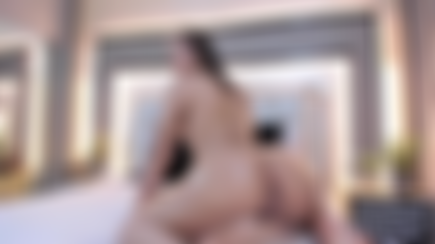 Adoro ver sua cara quando te aperto enquanto quico no seu pau sem parar.