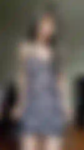 Bunda cabeluda e buceta flash.