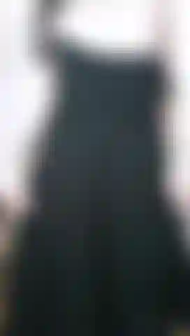 De perto a buceta peluda e cremosa.